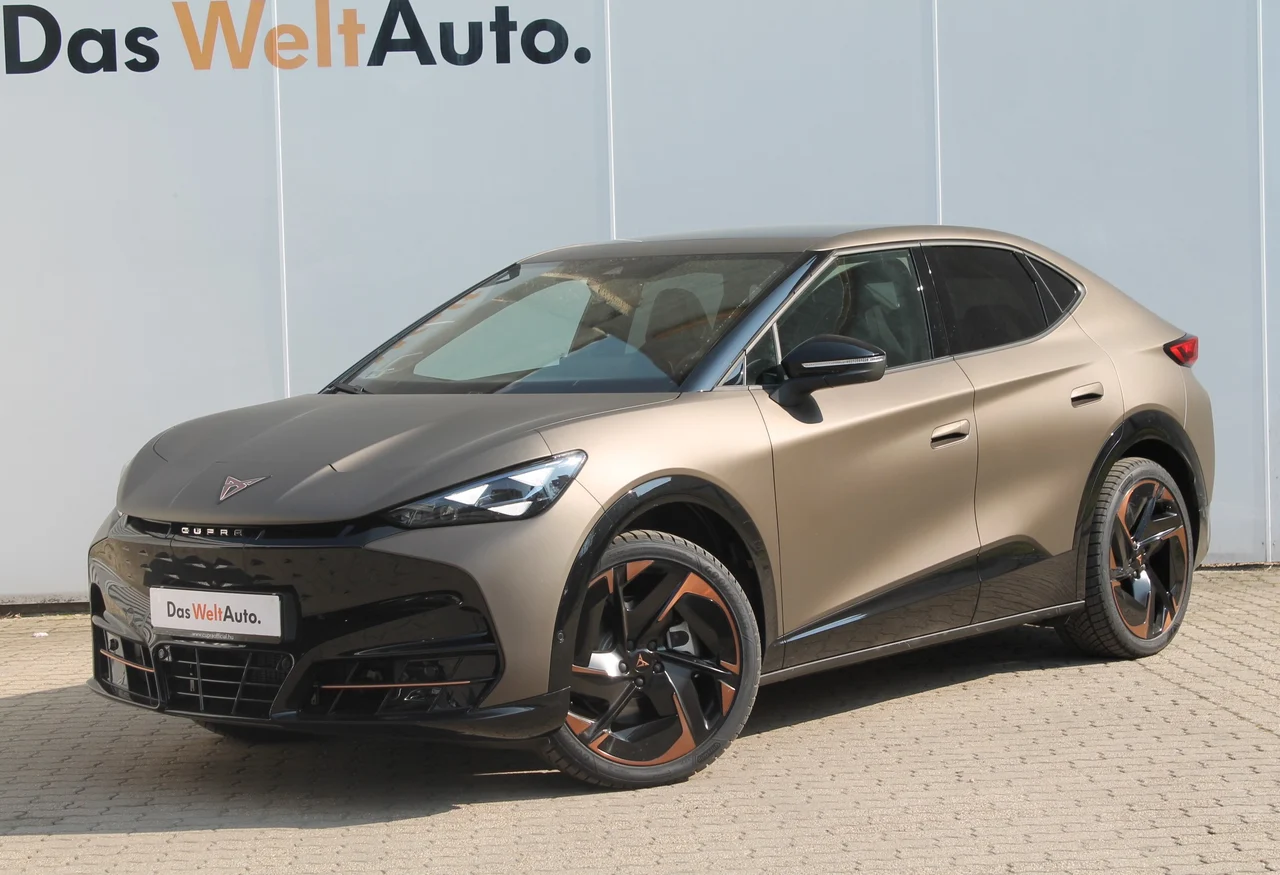 CUPRA Tavascan 4x4 250 kW 77kWh automat rok 2026, Century bronz matt, 8696 km, Węgry — zdjęcie 1
