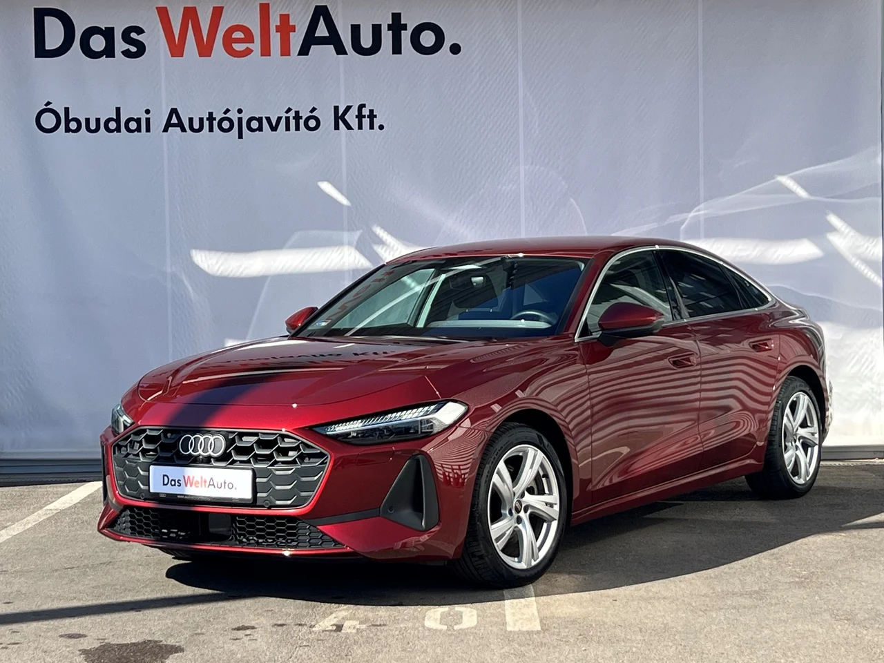 Audi A5 2,0 150 kW TDI automat rok 2025, Gránátalmavörös metál, 28 975 km, Węgry — zdjęcie 1