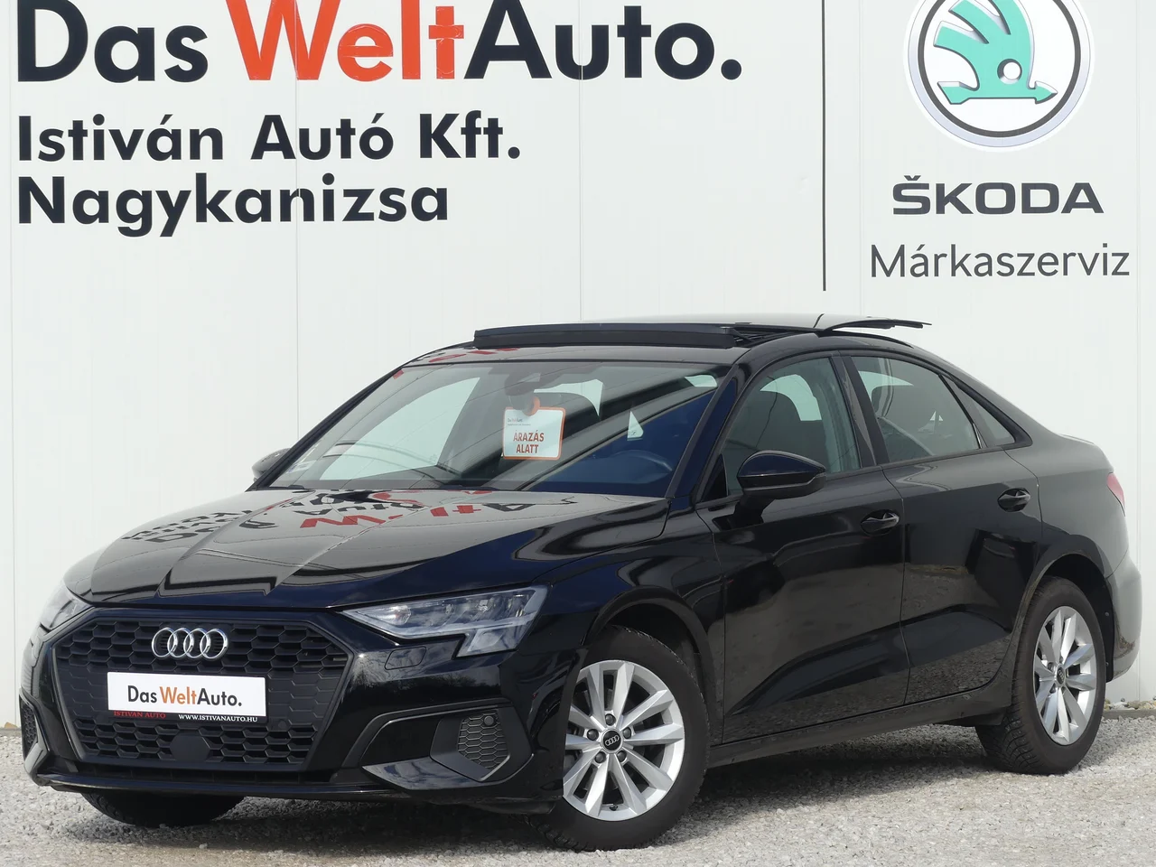 Audi A3 1,5 110 kW TFSI automat rok 2022, Brillant fekete, 53 965 km, Węgry — zdjęcie 1