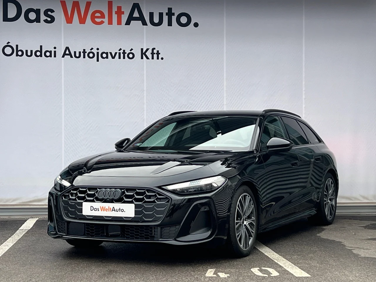 Audi A5 4x4 2,0 150 kW TDI automat rok 2025, Mítoszfekete metál, 6666 km, Węgry — zdjęcie 1