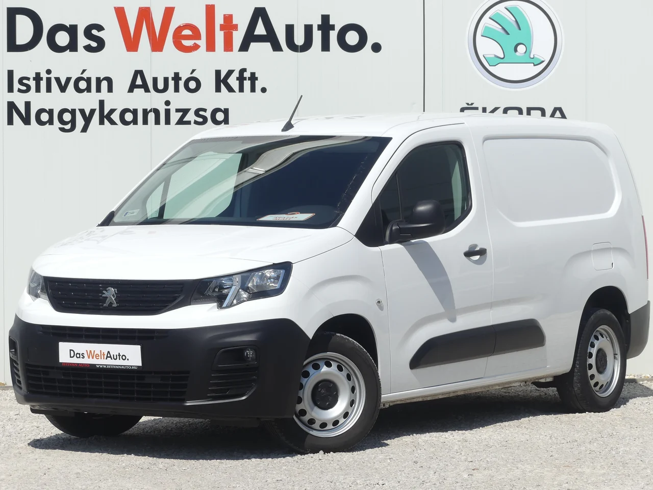 Peugeot Partner 75 kW 1.5 BlueHDi rok 2019, fehér, 133 094 km, Węgry — zdjęcie 1