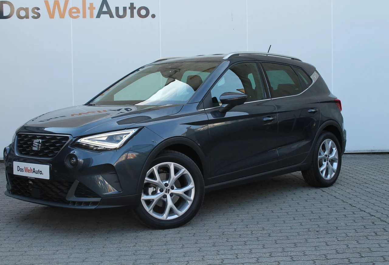 SEAT Arona 1,5 TSI 110 kW DSG rok 2026, Magnetic szürke metál, 2770 km, Węgry — zdjęcie 1