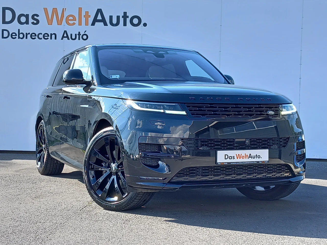 Land Rover Range Sport 4x4 3,0 258 kW automat rok 2023, fekete - metál, 35 429 km, Węgry — zdjęcie 2 z 12