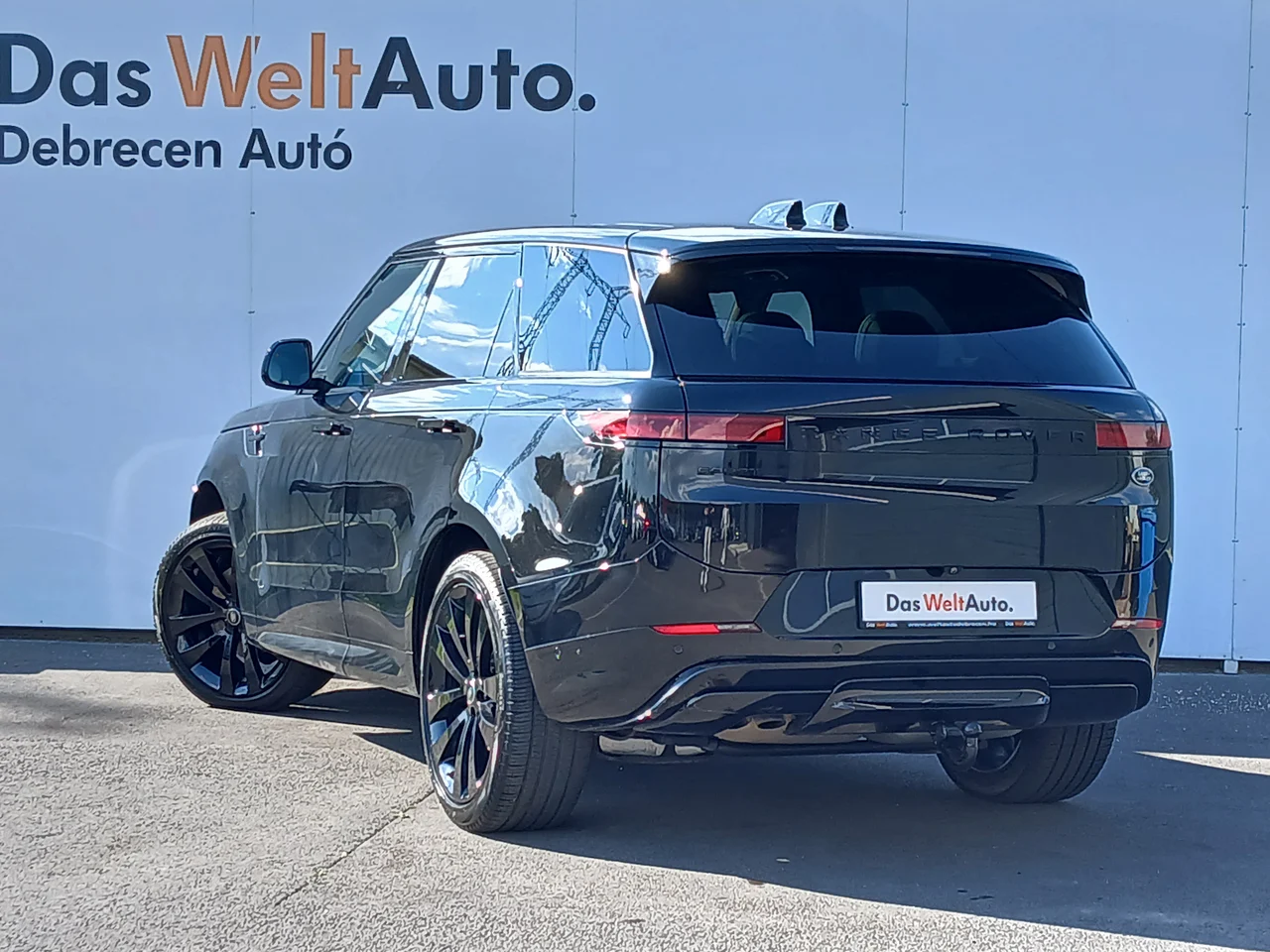 Land Rover Range Sport 4x4 3,0 258 kW automat rok 2023, fekete - metál, 35 429 km, Węgry — zdjęcie 4 z 12