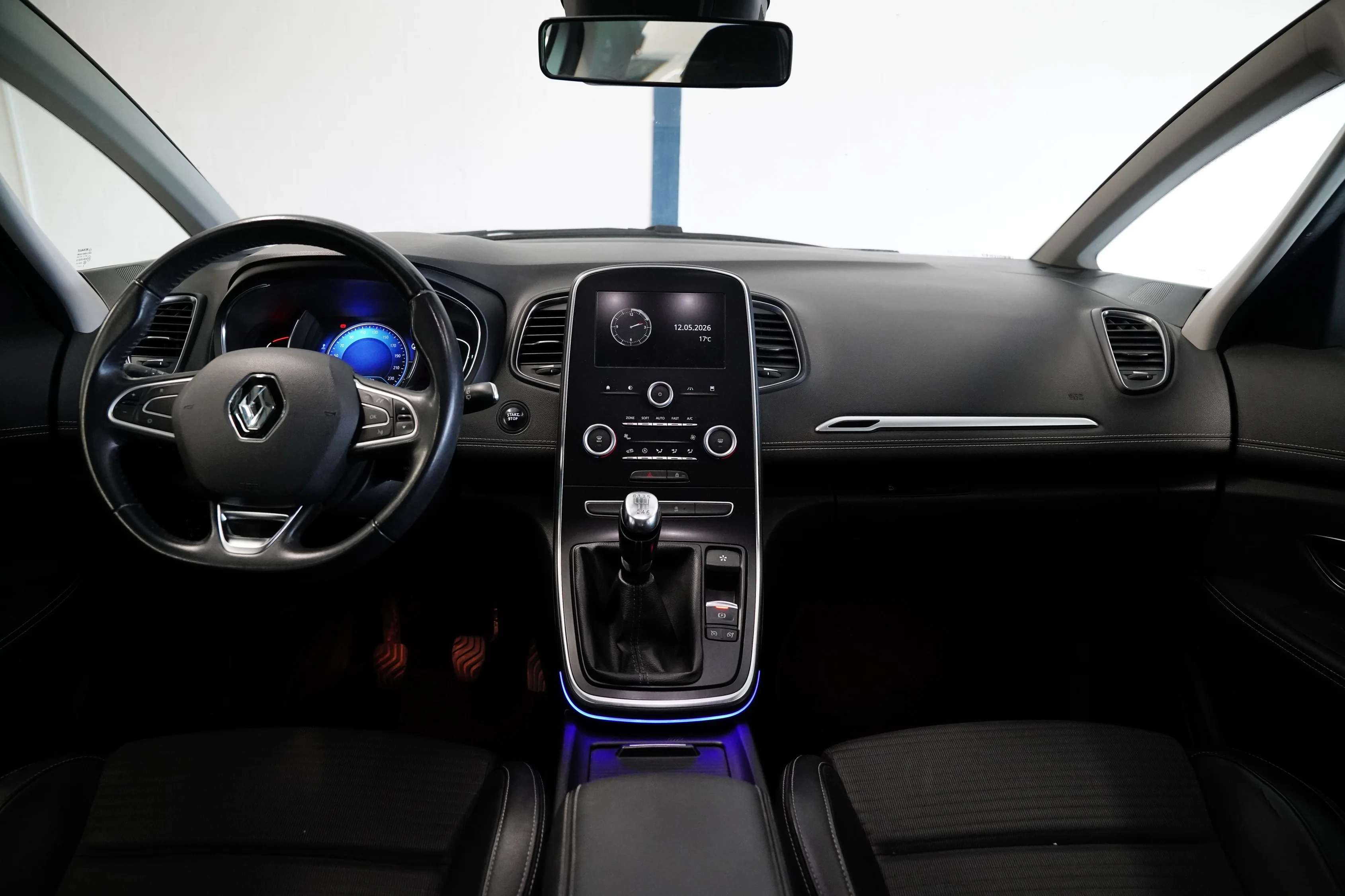 Renault Scénic 1,5 dCi 81 kW automat, Czechy — zdjęcie 6 z 6