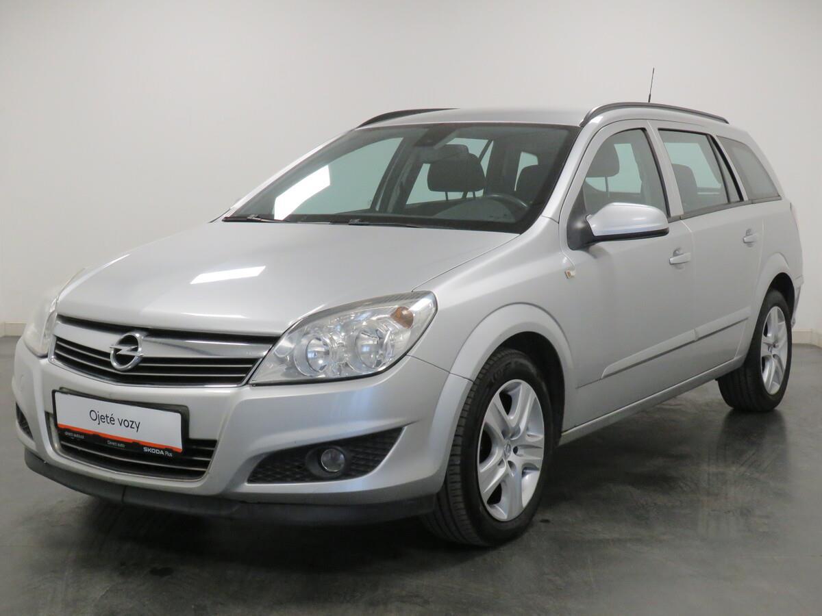 Opel Astra 1,7 CDTI 81 kW, Czechy — zdjęcie 1