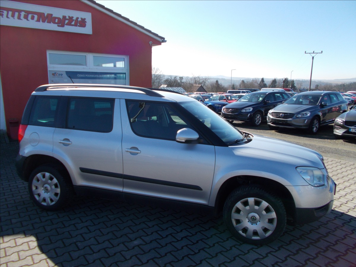 Škoda Yeti 4x4 2,0 TDI 81 kW manualna rok 2012, 295 609 km, Czechy — zdjęcie 7 z 47