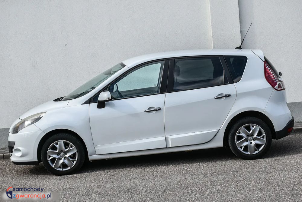 Renault Scenic Edc 1,5 81 kW dCi 110 automat rok 2011, 167 000 km, Polska — zdjęcie 15 z 40