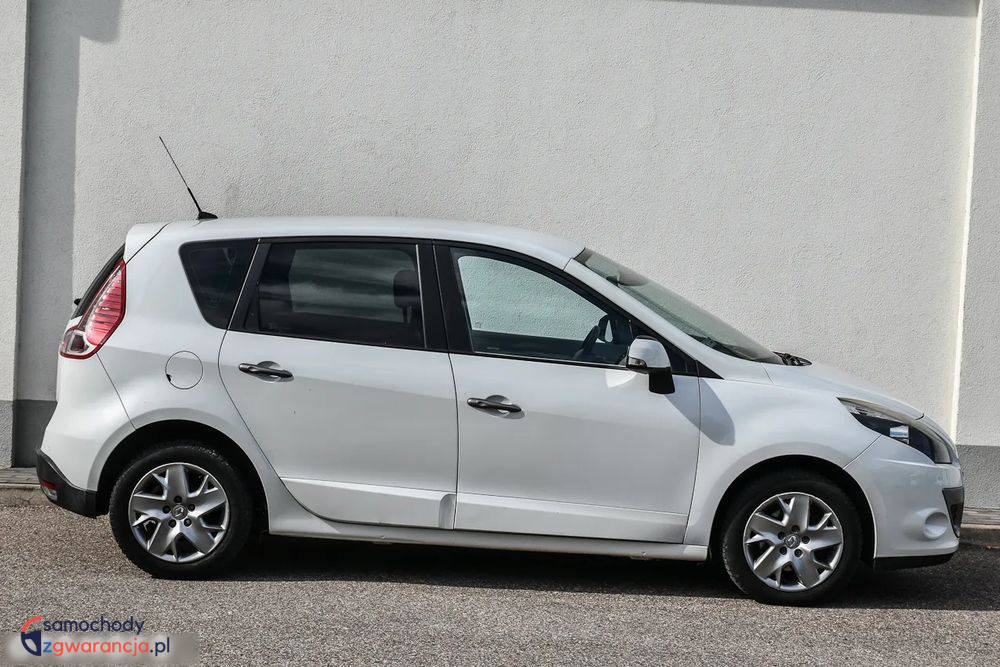 Renault Scenic Edc 1,5 81 kW dCi 110 automat rok 2011, 167 000 km, Polska — zdjęcie 16 z 40