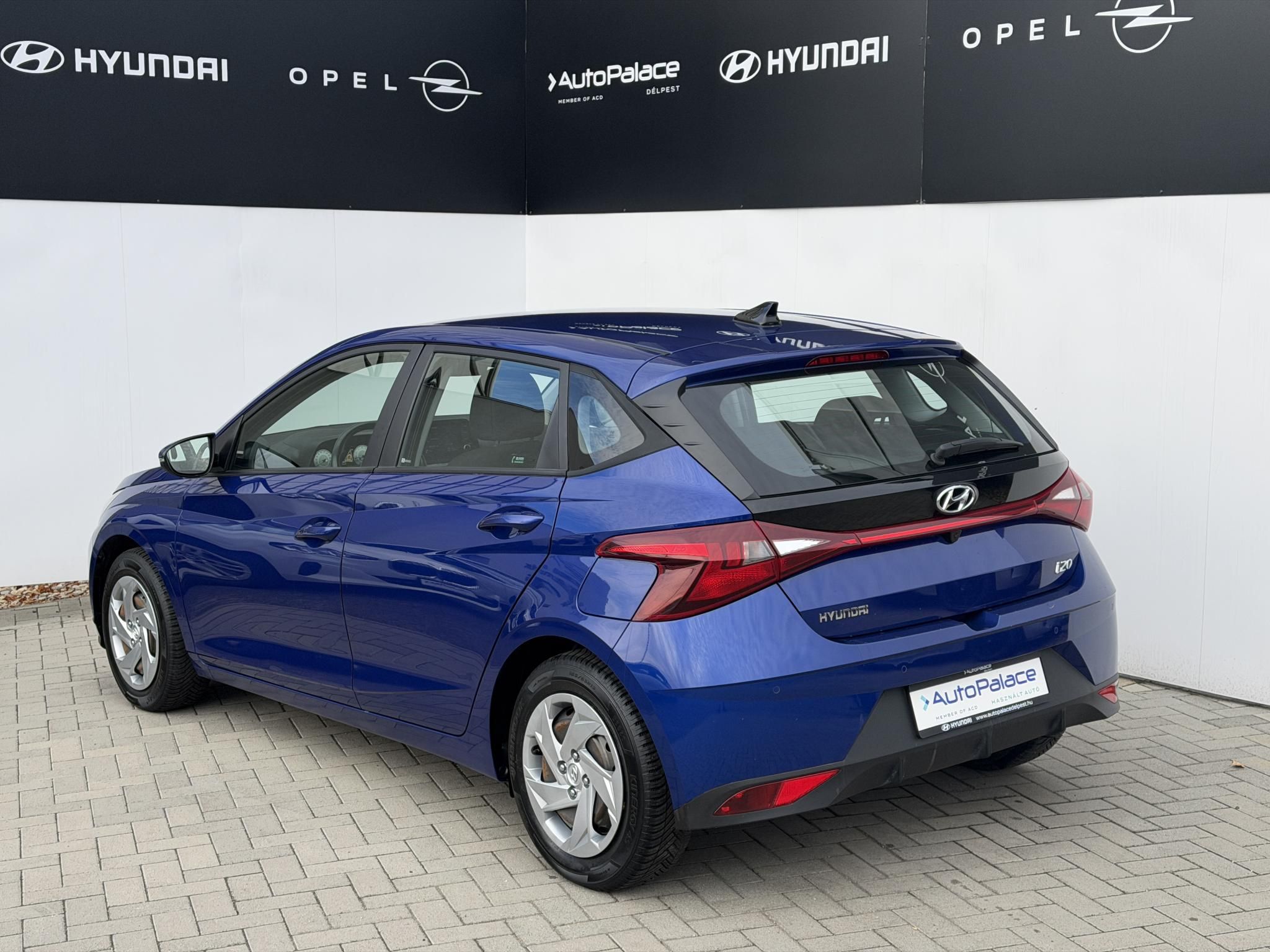 Hyundai i20 1,2 MPI 62 kW manualna rok 2023, 61 159 km, Węgry — zdjęcie 2 z 12