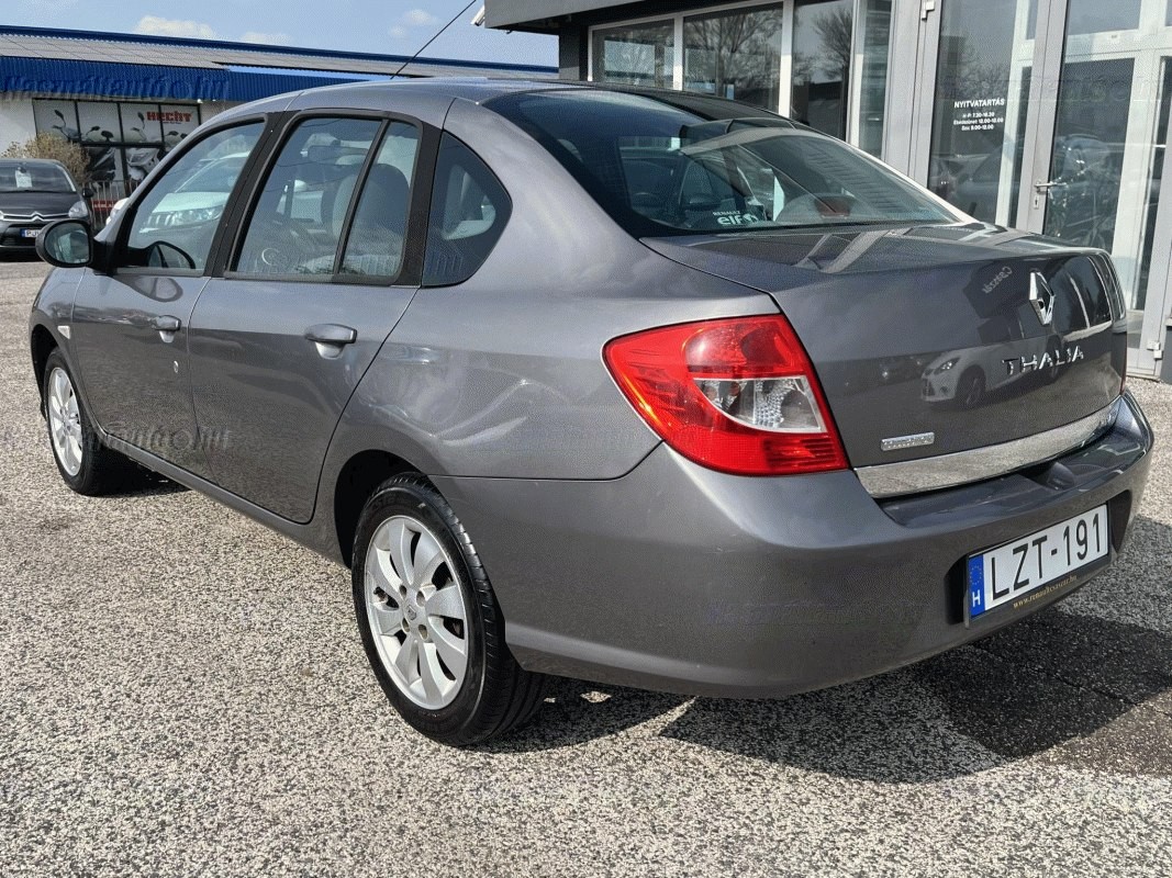 Renault Thalia 1,1 55 kW rok 2012, 210 769 km, Węgry — zdjęcie 3 z 12