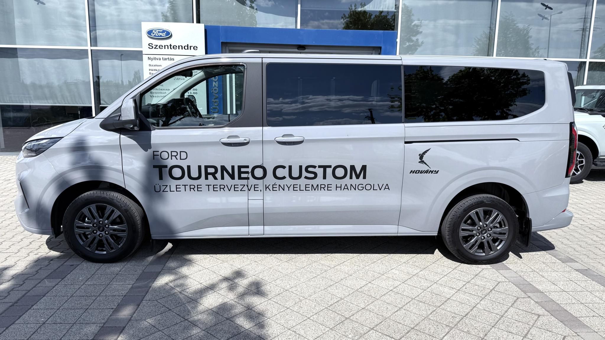 Ford Transit Tourneo Custom 2,0 TD 125 kW rok 2026, 919 km, Węgry — zdjęcie 2 z 11
