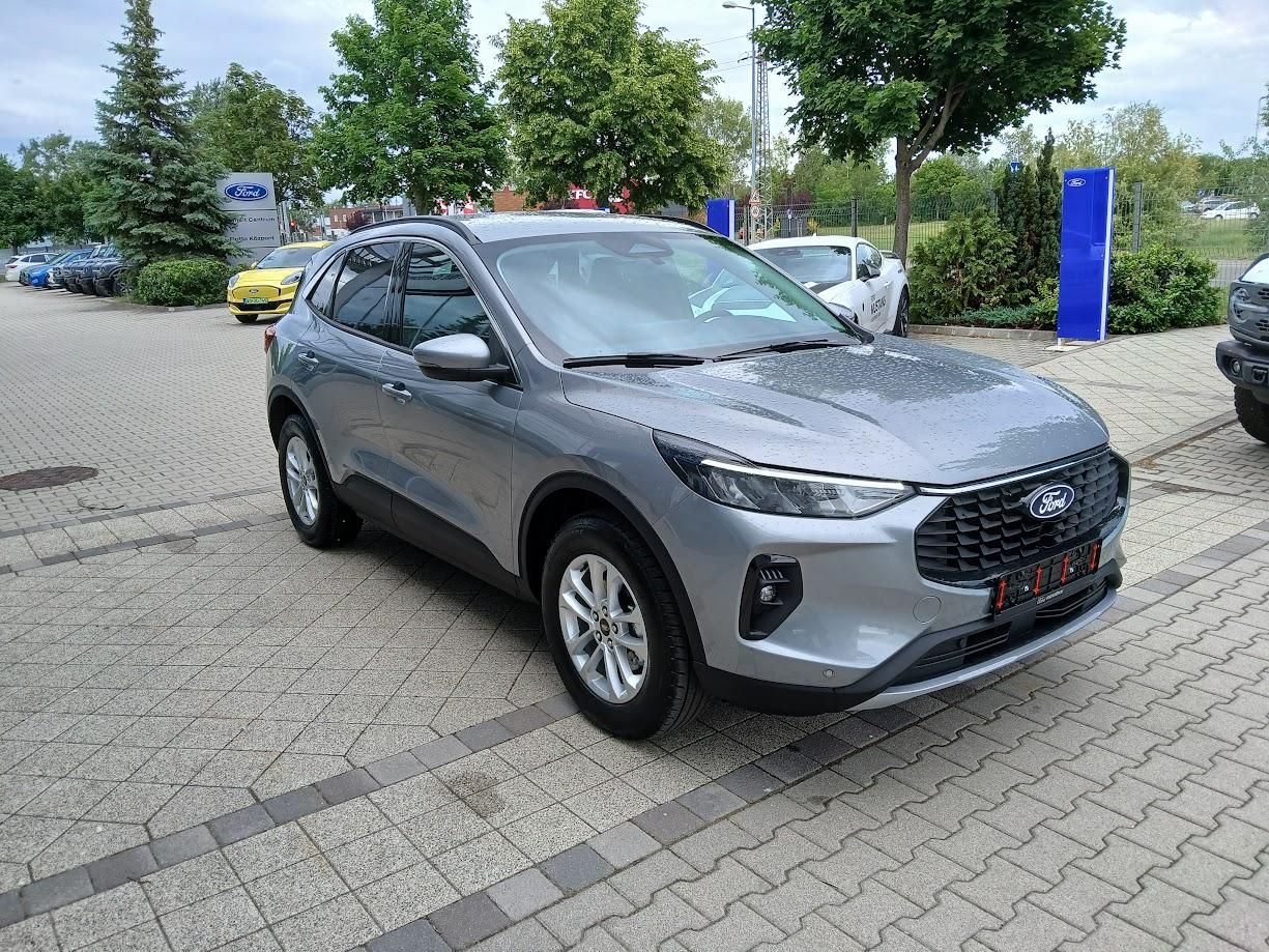 Ford Kuga 2,5 112 kW PHEV CVT rok 2026, 1 km, Węgry — zdjęcie 3 z 12