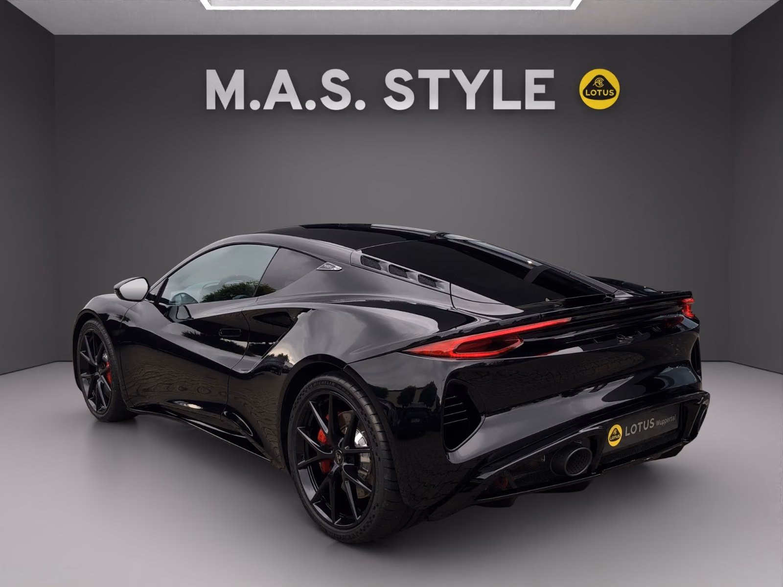 Lotus 450 kW automat rok 2026, 6450 km, Niemcy — zdjęcie 6 z 27