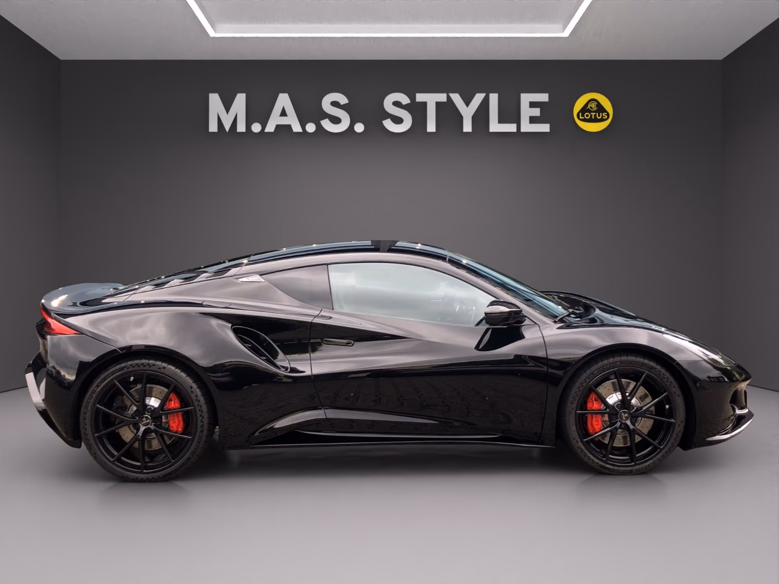 Lotus 450 kW automat rok 2026, 6450 km, Niemcy — zdjęcie 9 z 27