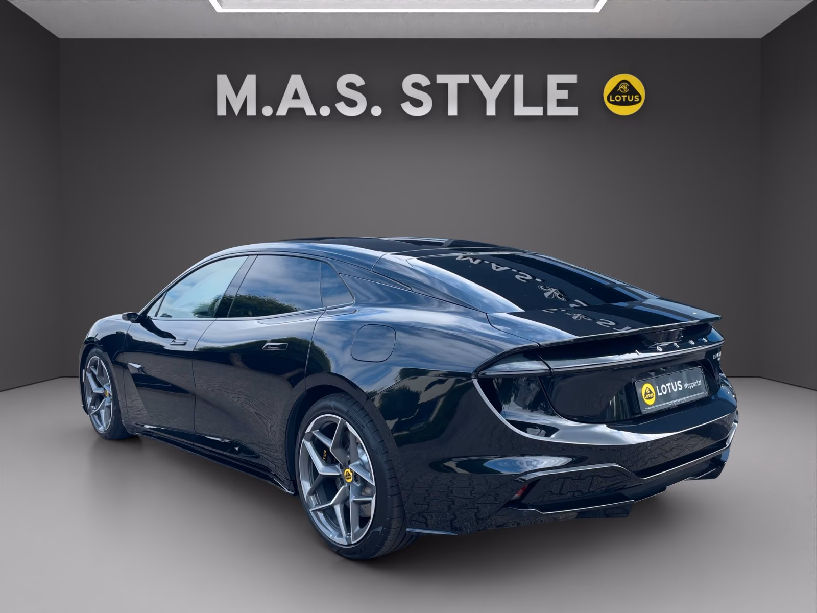 Lotus 298 kW automat rok 2026, 490 km, Niemcy — zdjęcie 6 z 25