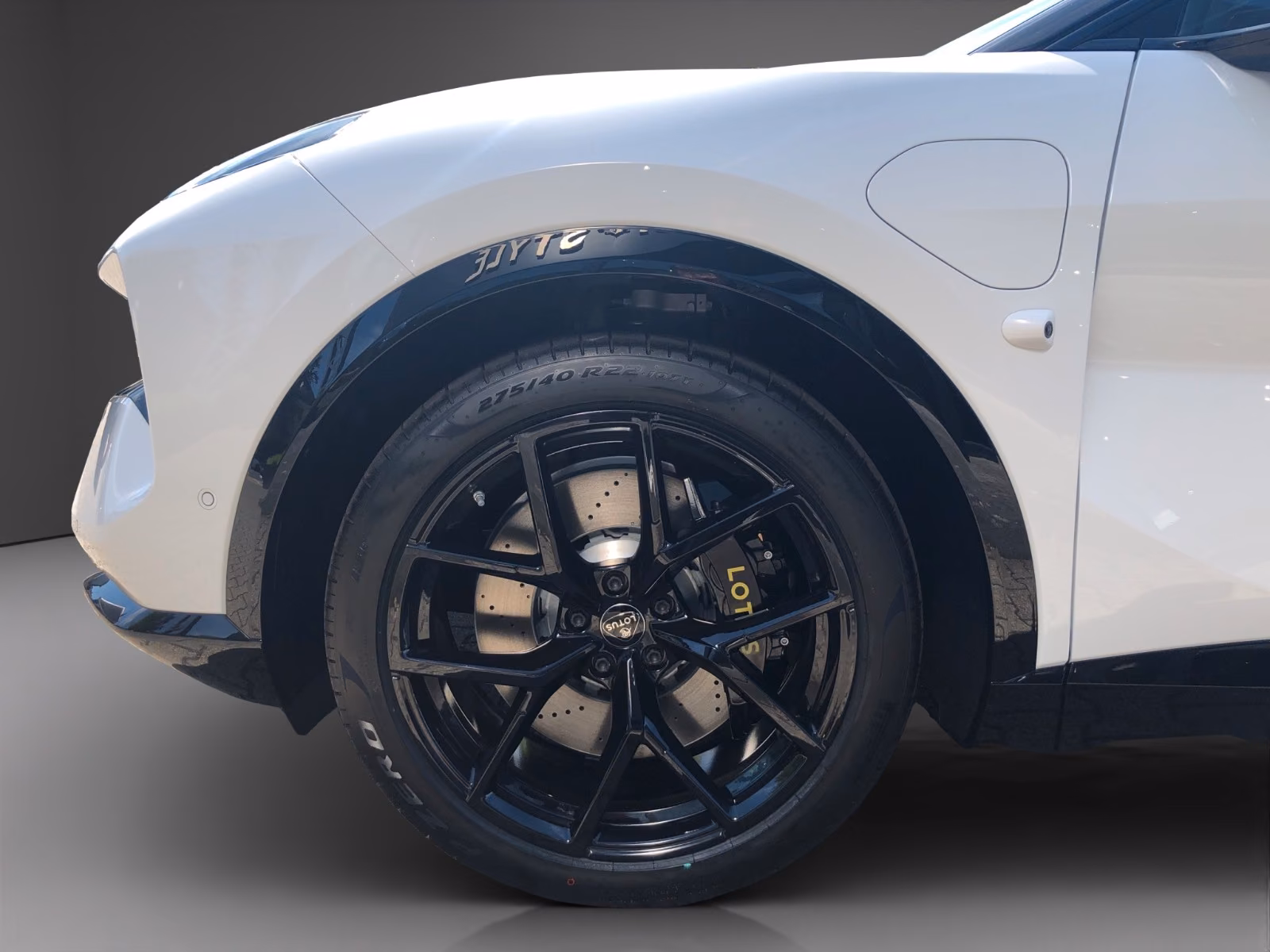Lotus 450 kW automat rok 2026, 3950 km, Niemcy — zdjęcie 10 z 27