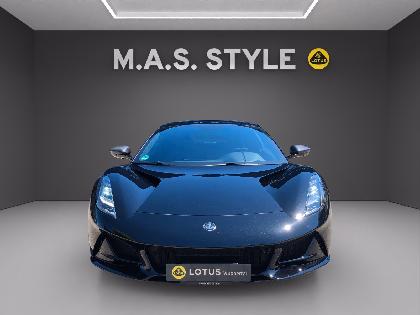 Lotus 450 kW manualna rok 2026, 8950 km, Niemcy — zdjęcie 3 z 39