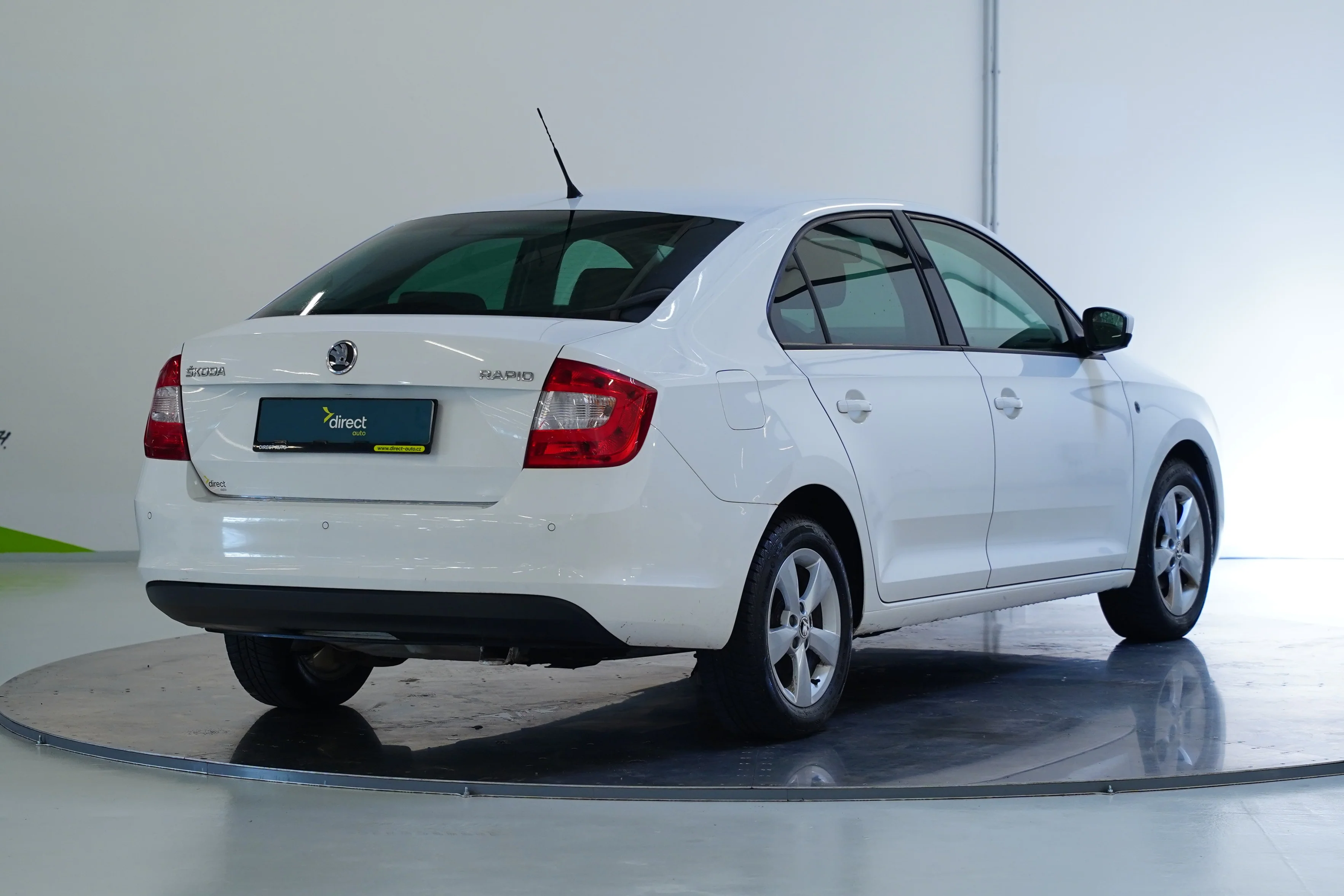 Škoda Rapid 1.2 TSI 63kw, Czechy — zdjęcie 2 z 6