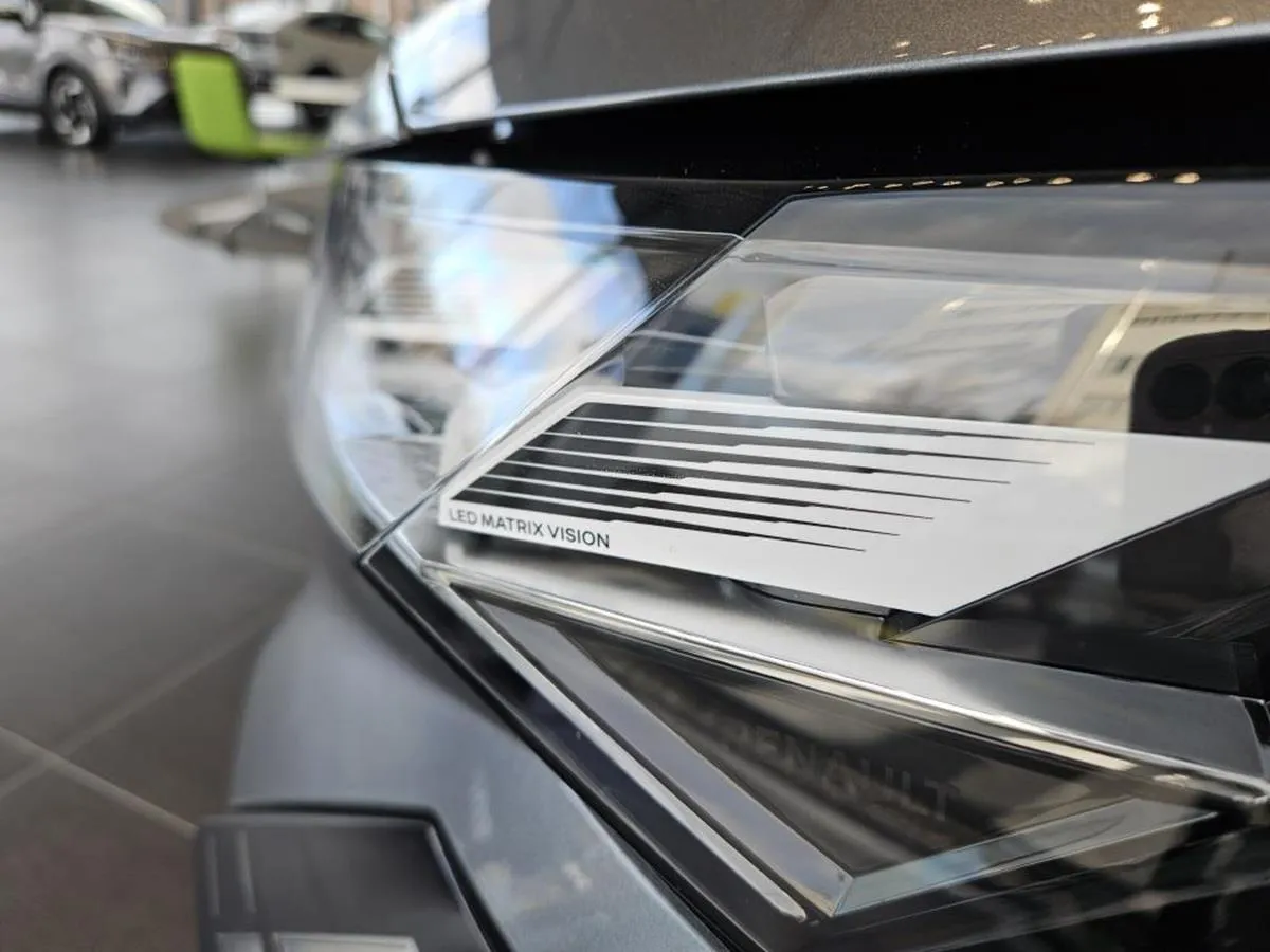 Renault Rafale 1,2 147 kW automat, 10 km, Czechy — zdjęcie 14 z 29