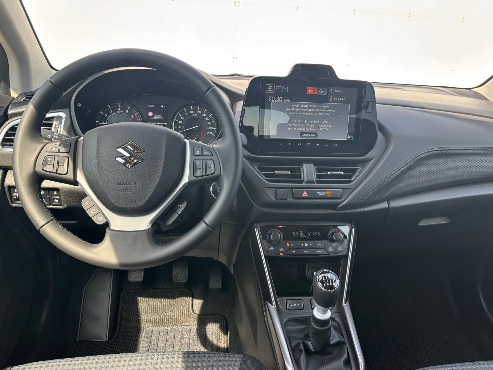 Suzuki Cross 14 manualna rok 2026, 7259 km, Czechy — zdjęcie 5 z 30