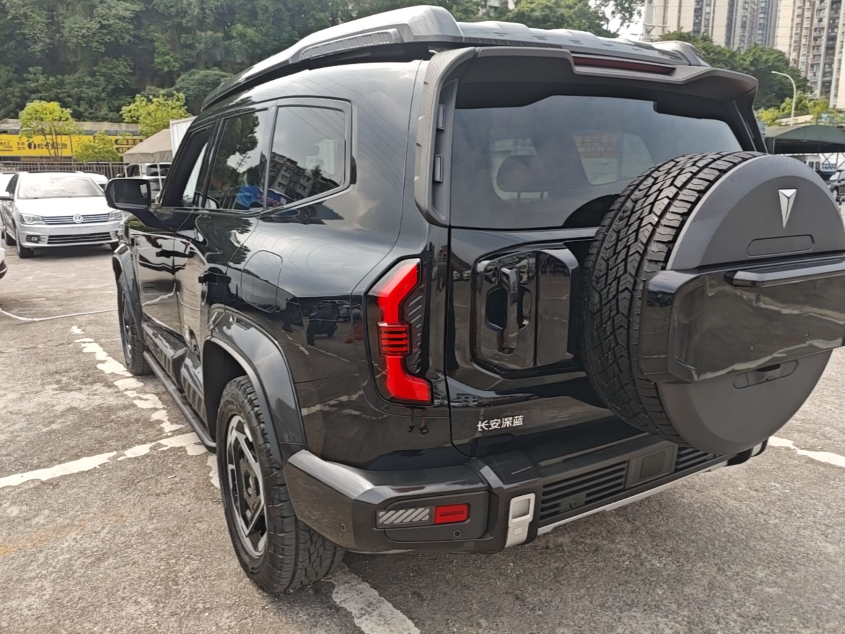 BYD Leopard 8 4x4 316 kW automat rok 2025, 2900 km, Polska — zdjęcie 3 z 34