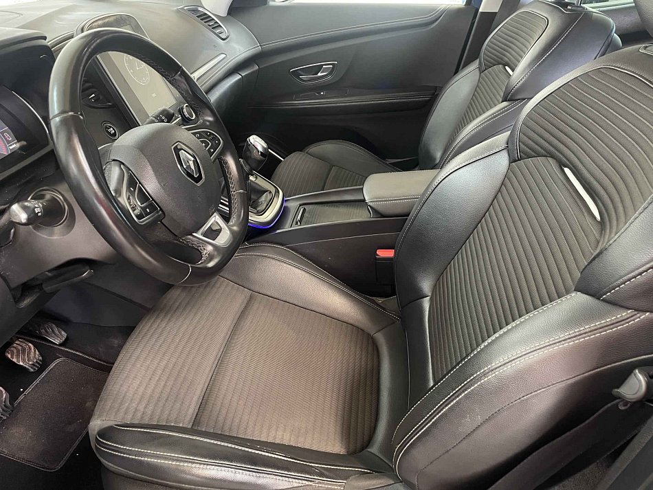 Renault Scénic 96 kW 1.6 dCi manualna rok 2017, 149 679 km, Czechy — zdjęcie 9 z 17