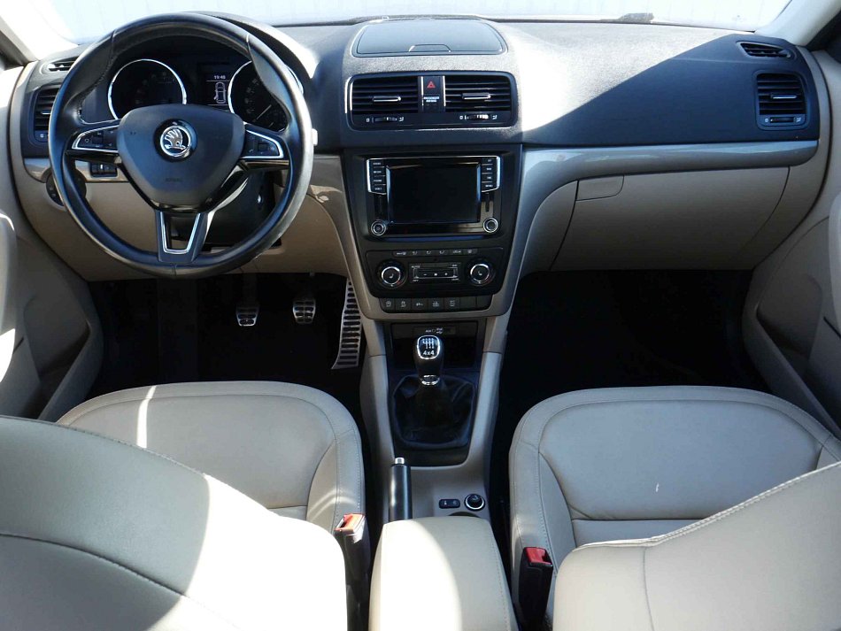 Škoda Yeti 4x4 110 kW 2.0TDi manualna rok 2016, 134 651 km, Czechy — zdjęcie 8 z 9