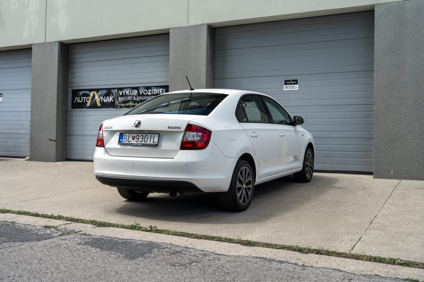 Škoda Rapid Drive automat 70 kW rok 2017, 99 000 km, Słowacja — zdjęcie 6 z 13