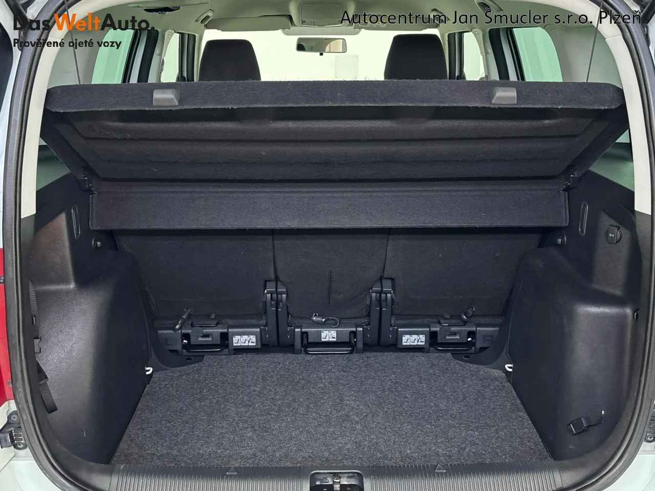 Škoda Yeti 4x4 2,0 TDI 81 kW manualna rok 2016, bílá metalická, 209 929 km, Czechy — zdjęcie 10 z 25