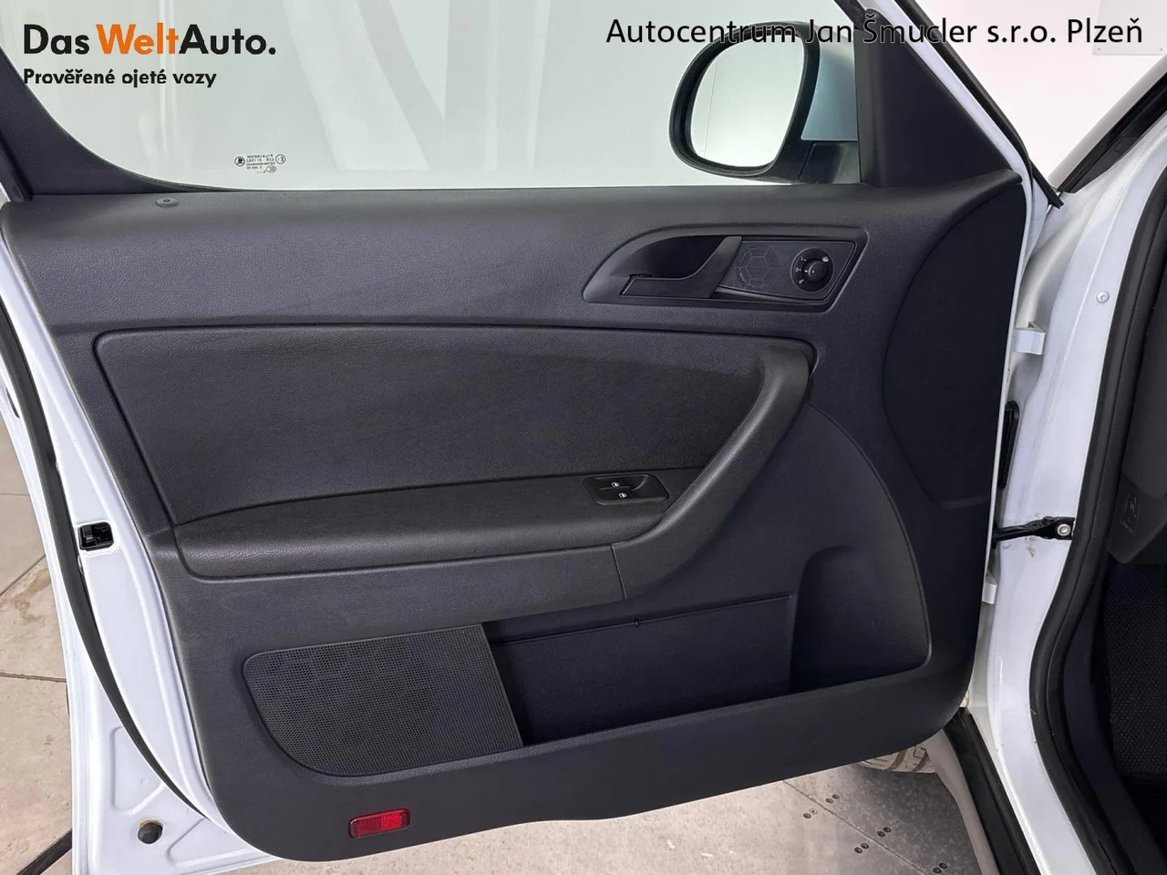 Škoda Yeti 4x4 2,0 TDI 81 kW manualna rok 2016, bílá metalická, 209 929 km, Czechy — zdjęcie 13 z 25