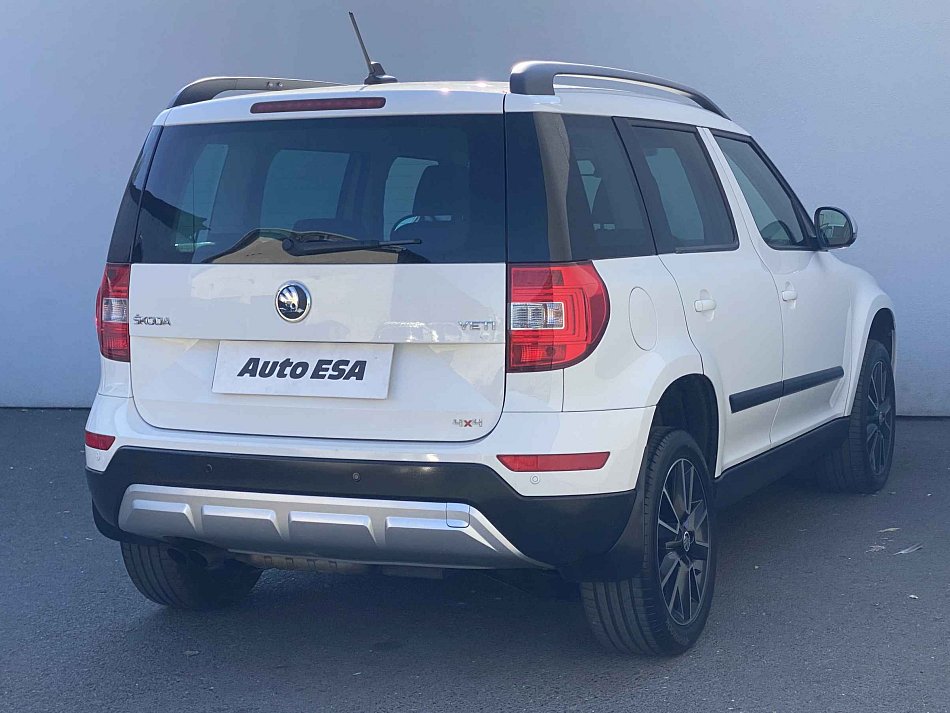 Škoda Yeti 4x4 103 kW 2.0 TDi automat rok 2014, 173 803 km, Czechy — zdjęcie 4 z 17
