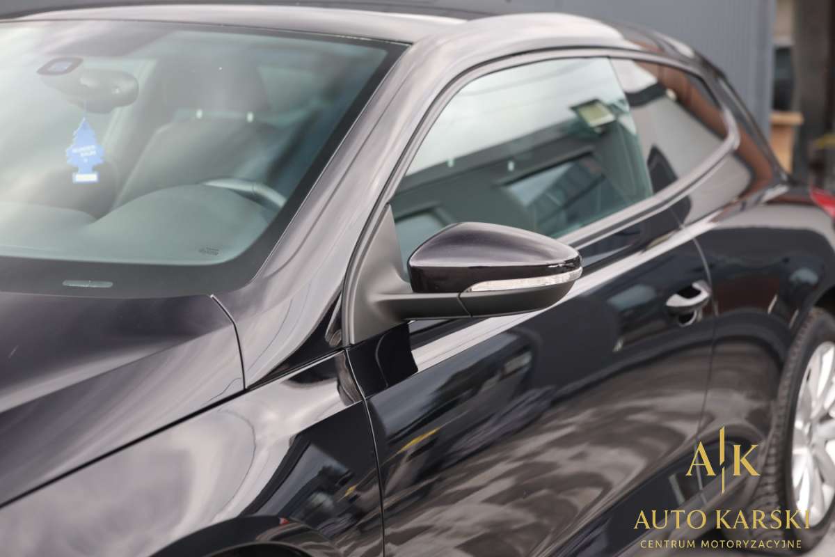 Volkswagen Scirocco 1,4 90 kW manualna rok 2010, czarny, 188 963 km, Polska — zdjęcie 8 z 32
