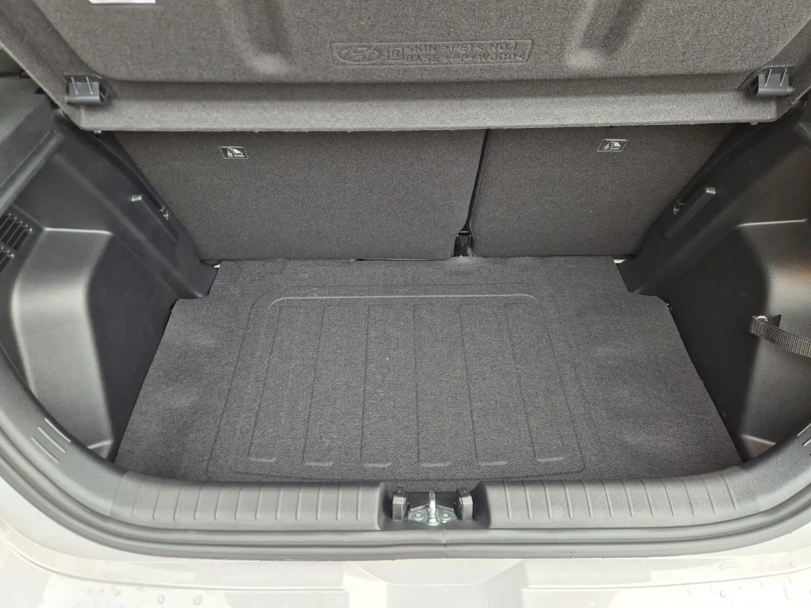 Hyundai I20 66 kW 1.0 T-GDI automat rok 2026, szary, 2 km, Niemcy — zdjęcie 10 z 24