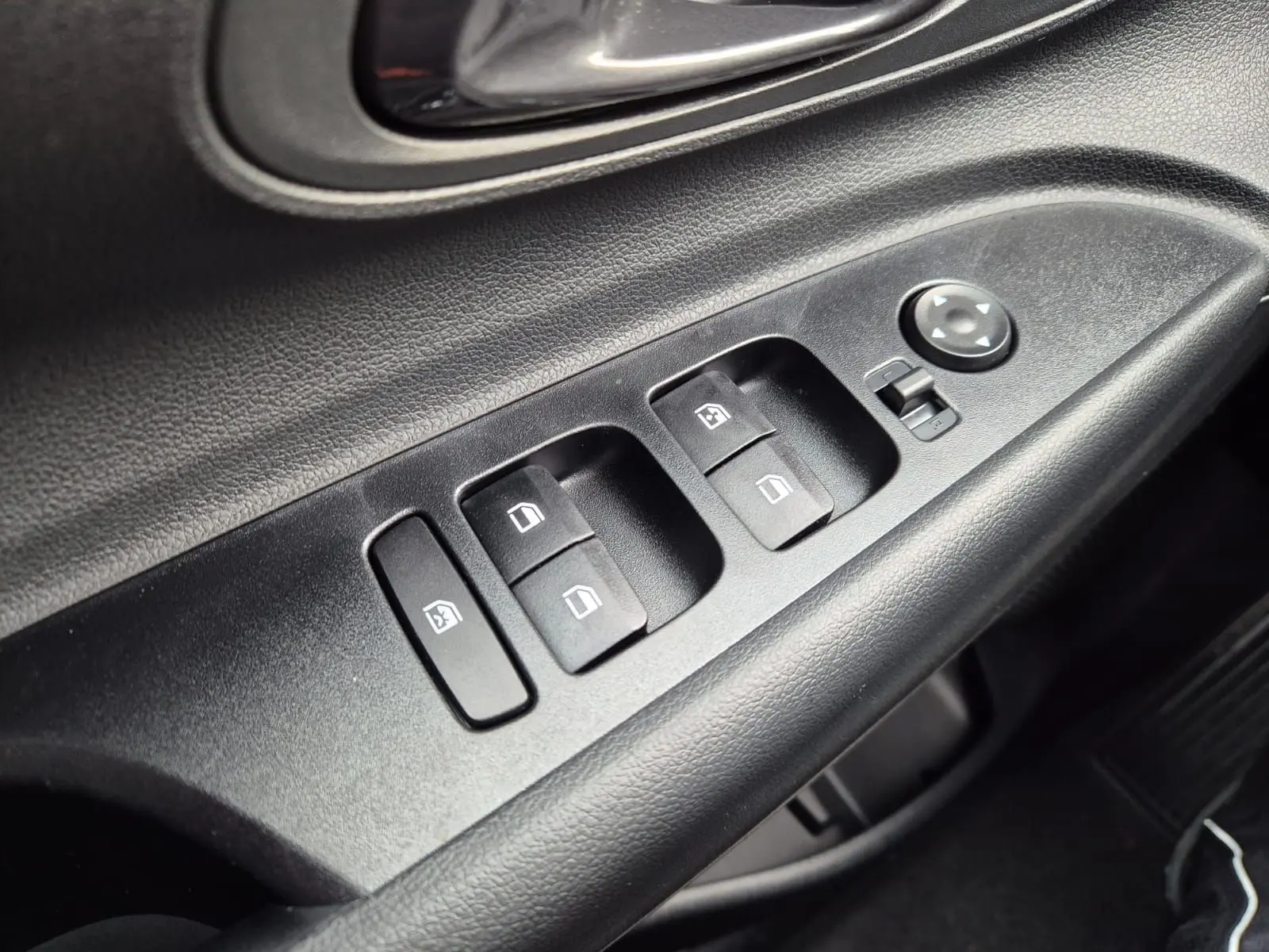 Hyundai I20 66 kW 1.0 T-GDI automat rok 2026, szary, 2 km, Niemcy — zdjęcie 14 z 24