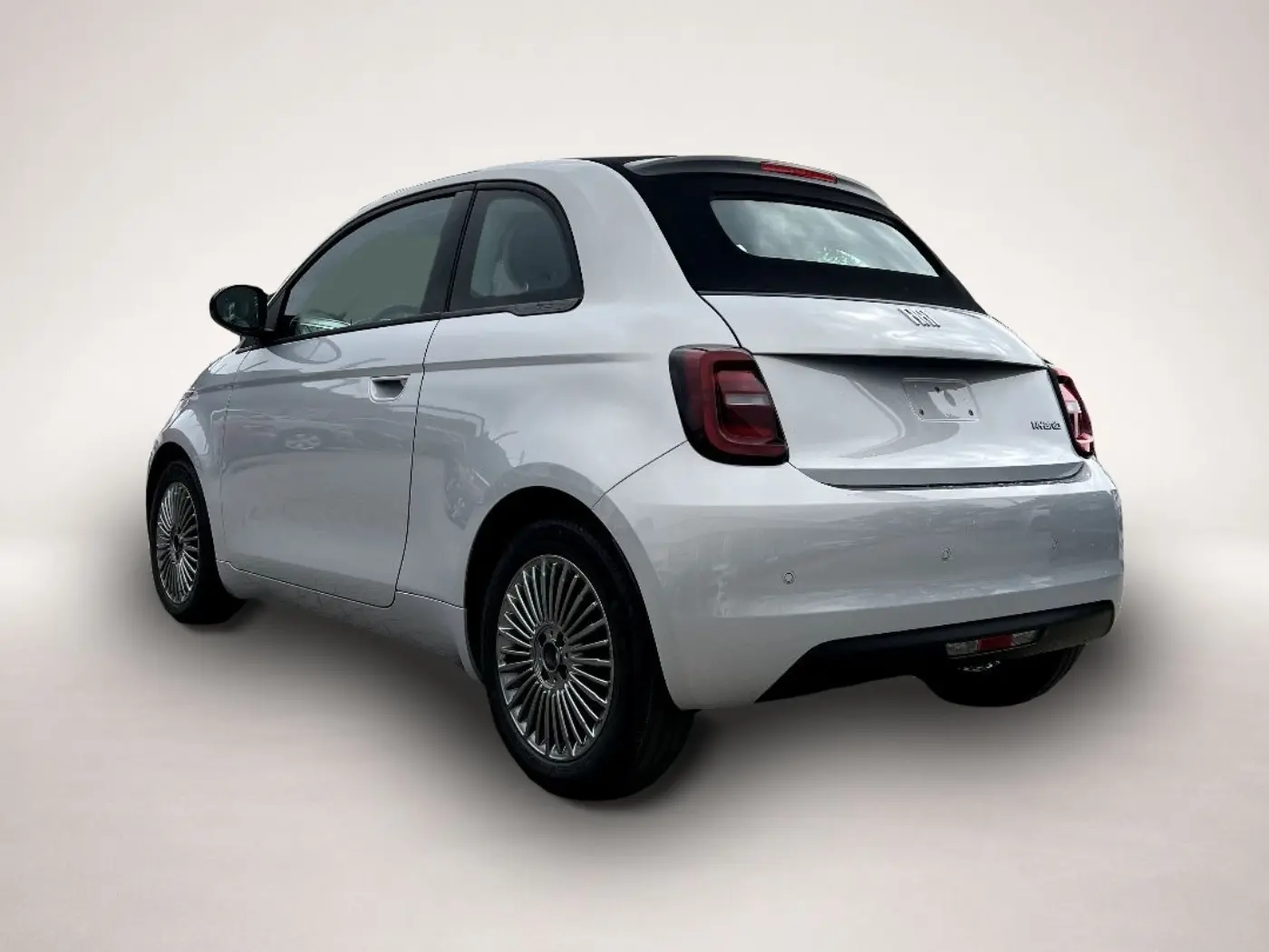 Fiat 500C 1,0 48 kW manualna rok 2026, niebieski, 10 km, Niemcy — zdjęcie 2 z 8