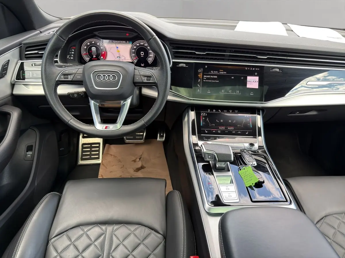 Audi SQ8 4x4 4,0 373 kW TFSI automat rok 2022, czarny, 59 900 km, Niemcy — zdjęcie 12 z 27