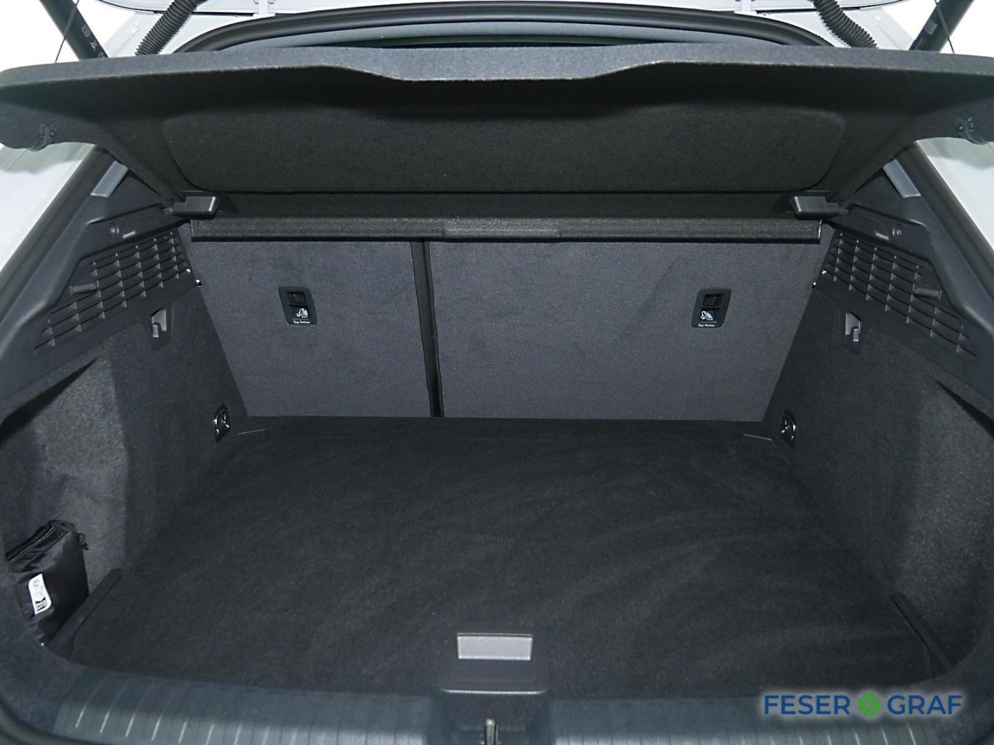 Audi A3 2,0 TDI 85 kW manualna rok 2025, Gletscherweiß Metallic, 6482 km, Niemcy — zdjęcie 10 z 15
