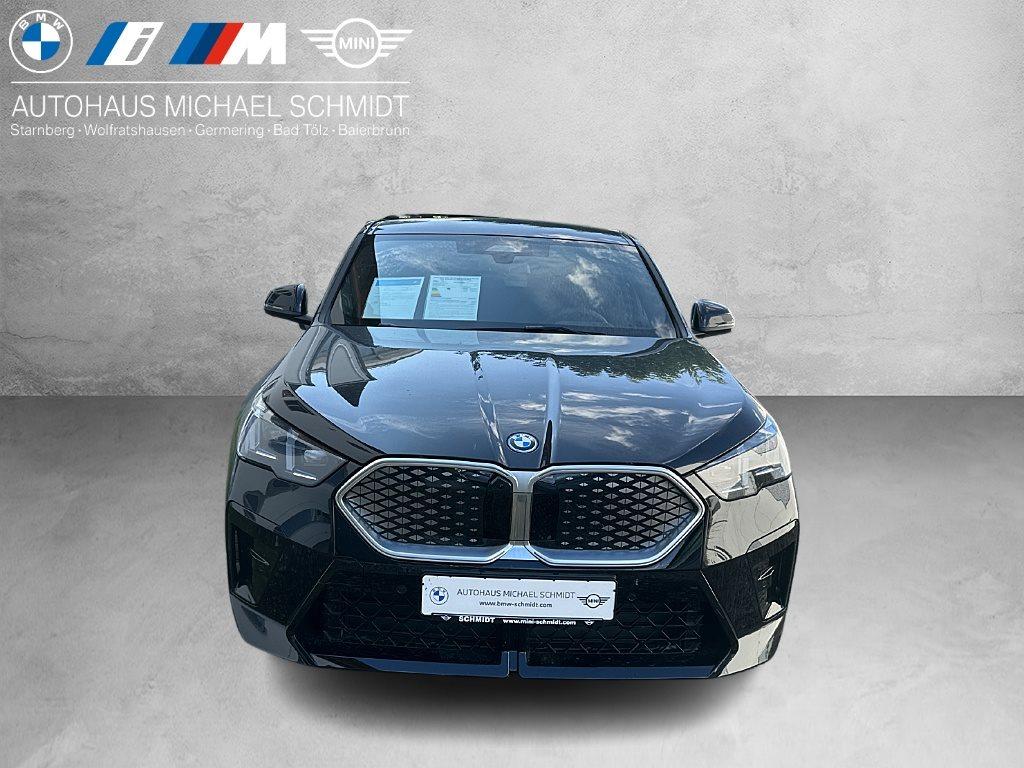 BMW iX2 automat rok 2025, 5900 km, Niemcy — zdjęcie 9 z 21