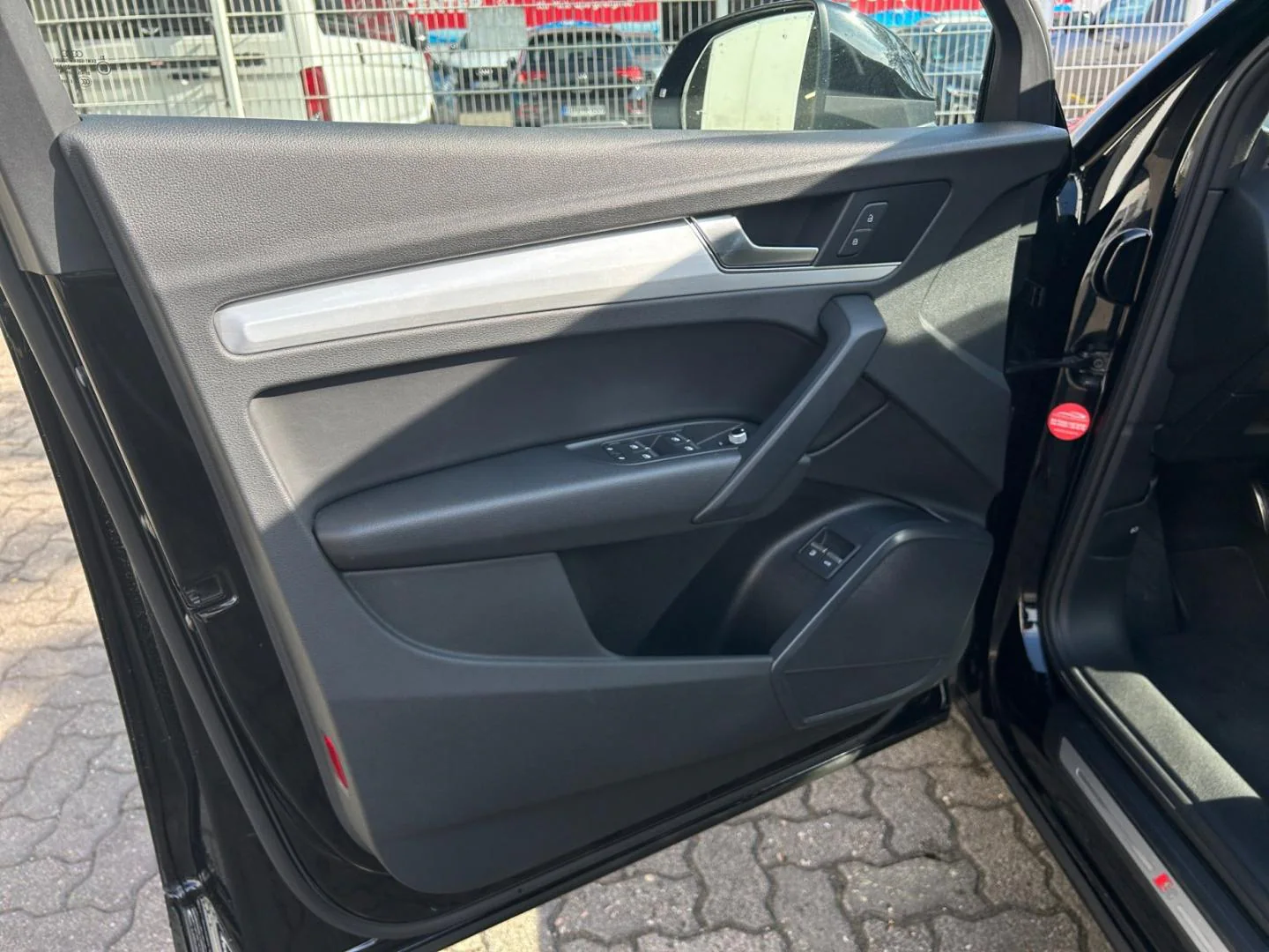 Audi Q5 4x4 2,0 TFSI 185 kW 270 automat rok 2020, Brillantschwarz, 77 000 km, Niemcy — zdjęcie 15 z 17