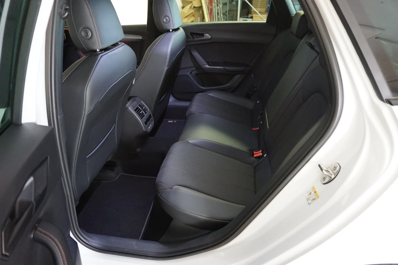 Cupra Leon 1,5 TSI 110 kW rok 2026, Nevada-Weiß Metallic, 1000 km, Austria — zdjęcie 8 z 23