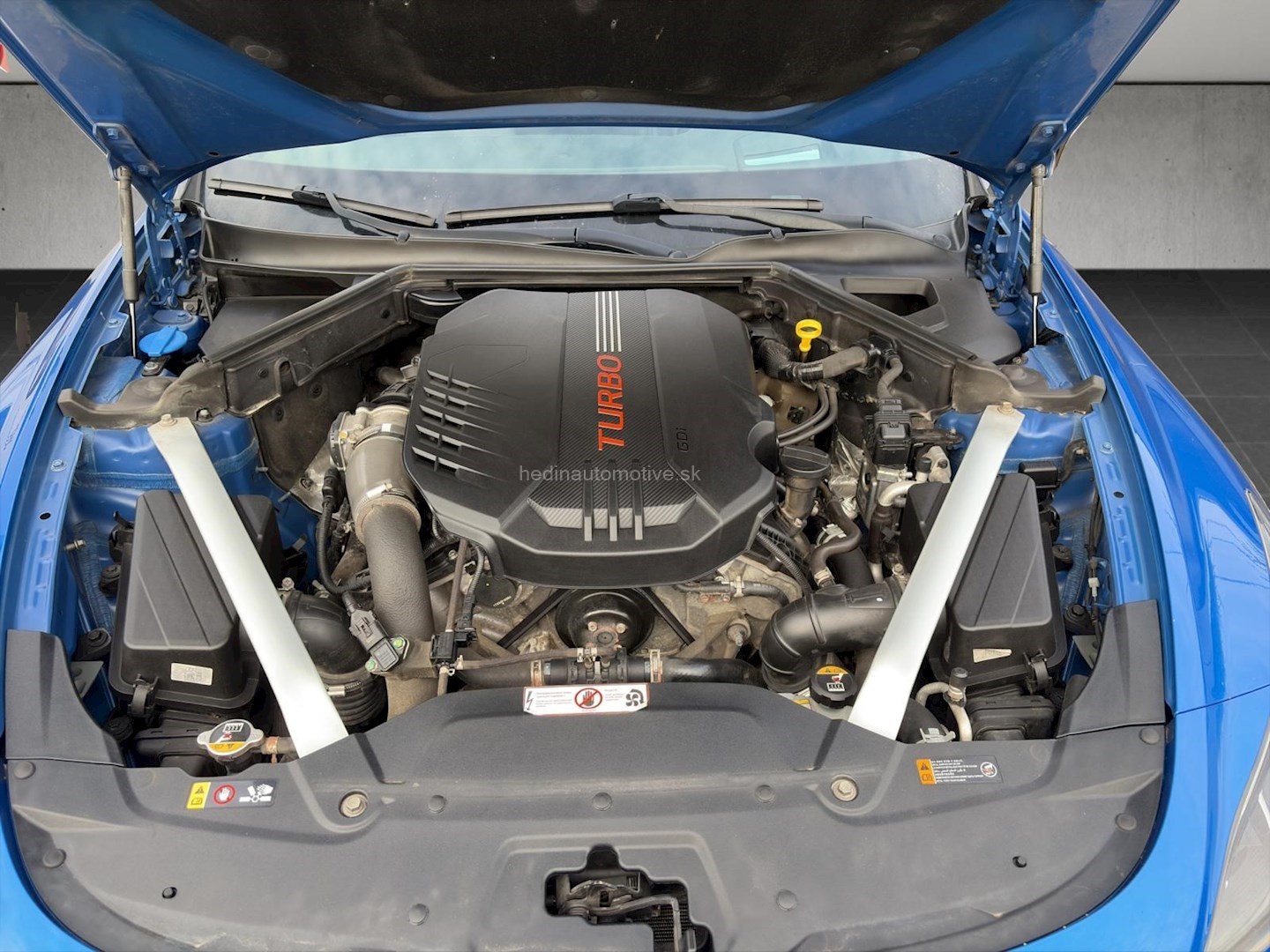 Kia Stinger T- Gt 4WD 3,3 GDI T-GDi 272 kW rok 2018, 169 068 km, Słowacja — zdjęcie 11 z 25