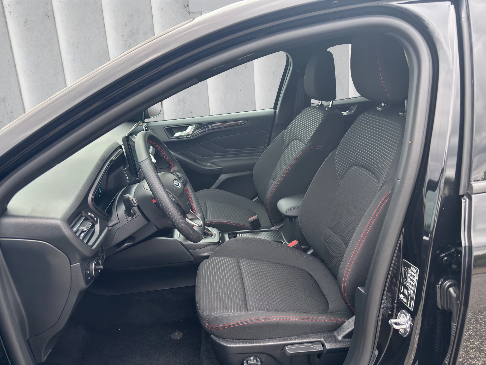 Ford Focus 1,0 114 kW automat rok 2025, 24 847 km, Niemcy — zdjęcie 10 z 25