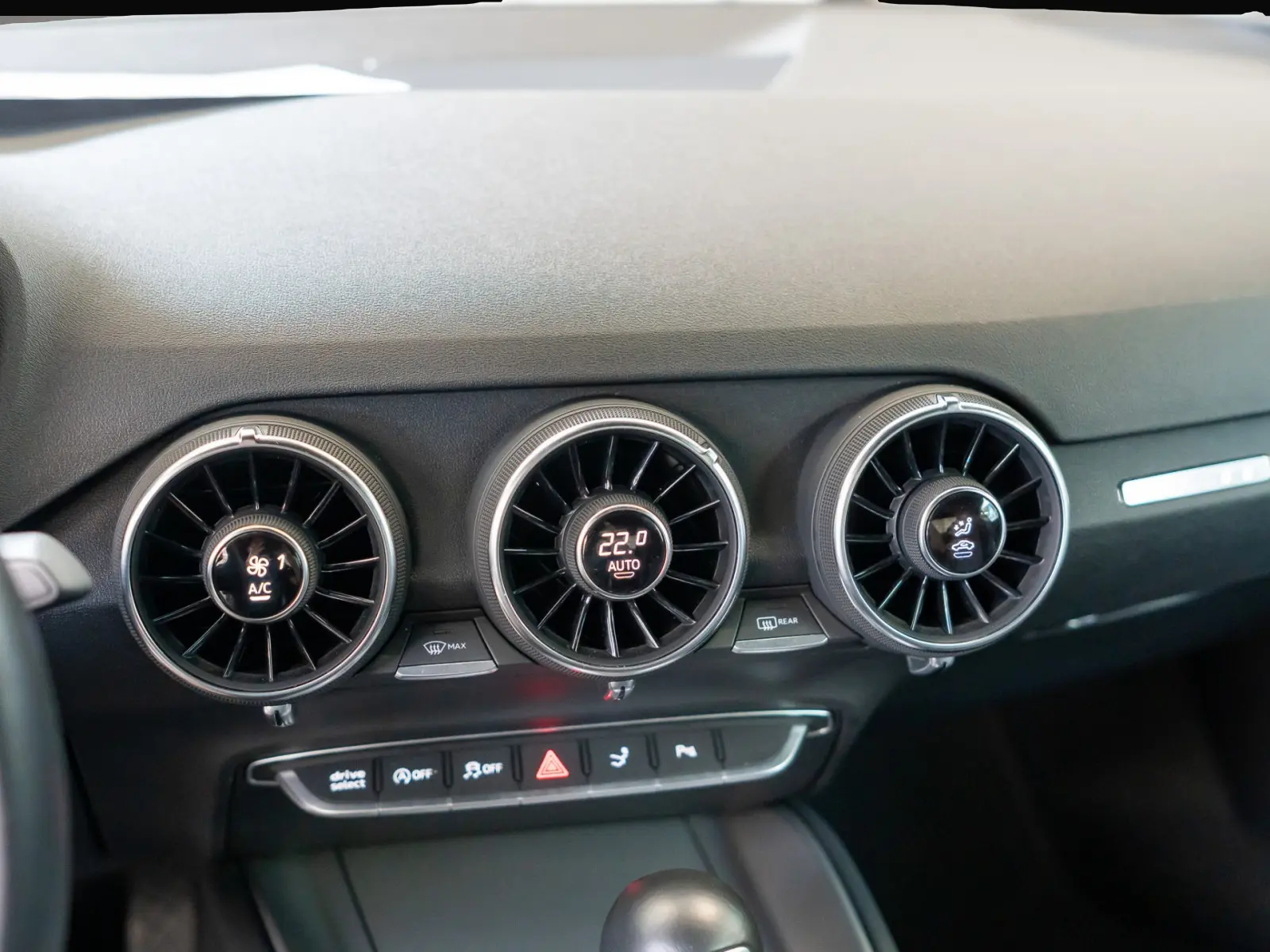 Audi TT 2,0 180 kW automat rok 2023, czarny, 41 143 km, Niemcy — zdjęcie 5 z 5