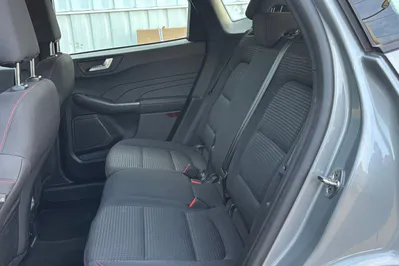Ford Kuga 4x4 2,0 88 kW automat rok 2023, 28 767 km, Polska — zdjęcie 8 z 9