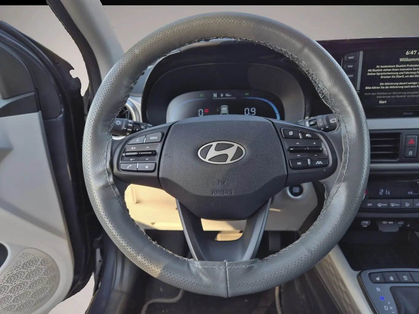 Hyundai I10 1,2 58 kW automat rok 2025, szary, 9350 km, Niemcy — zdjęcie 7 z 7