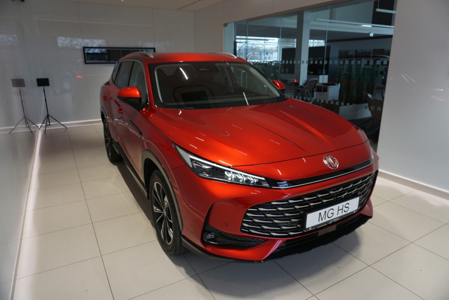 MG EHS PHEV 1.5T 21kWh automat rok 2025, czerwony, 5000 km, Polska — zdjęcie 4 z 8