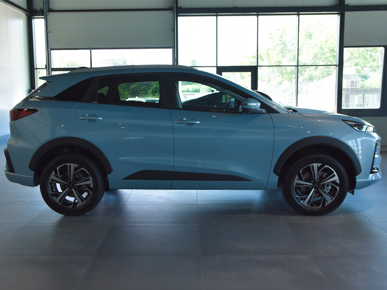 JAC JS6 1.5 Automat 128 kW rok 2026, niebieski, 1 km, Polska — zdjęcie 2 z 25