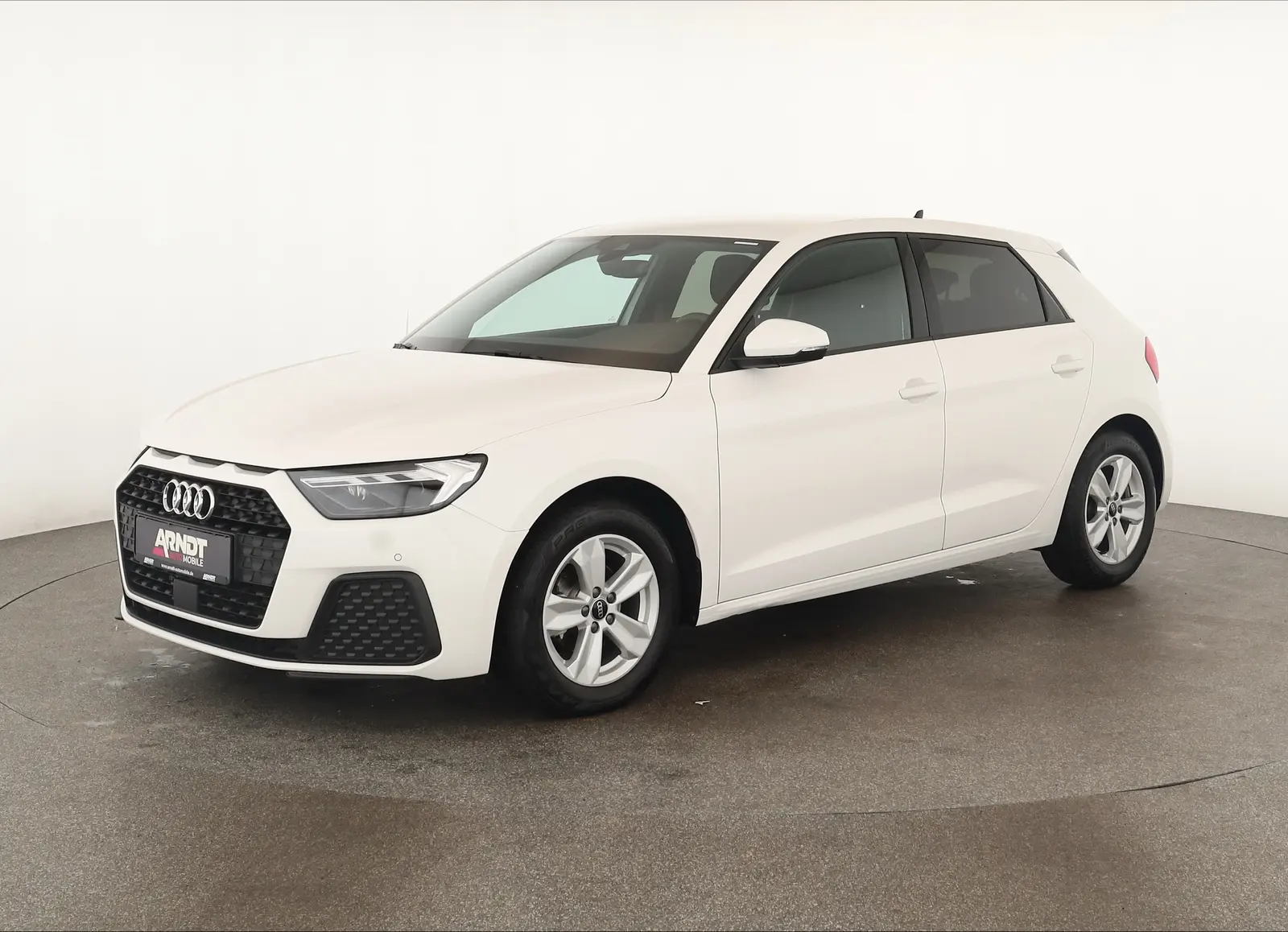 Audi A1 1,0 70 kW TFSI automat rok 2025, biały, 13 300 km, Niemcy — zdjęcie 2 z 40