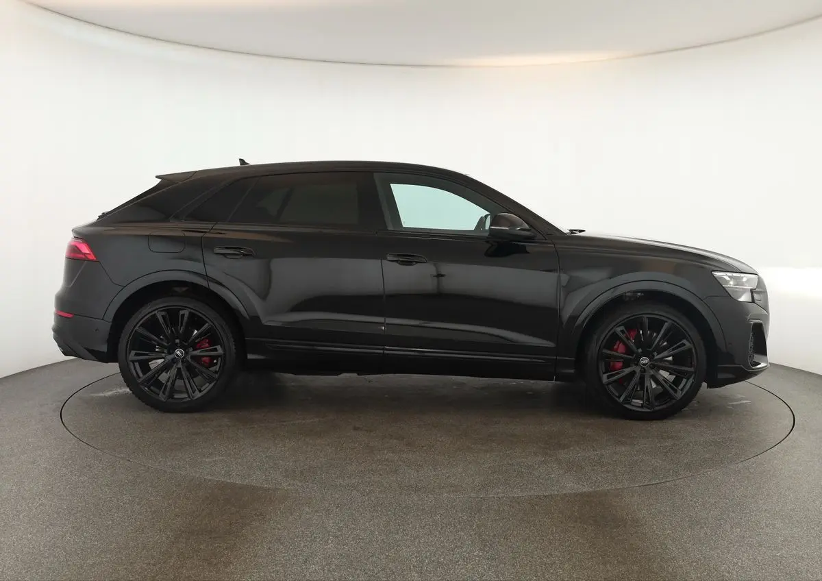 Audi SQ8 4x4 4,0 373 kW TFSI automat rok 2025, czarny, 46 100 km, Niemcy — zdjęcie 4 z 40